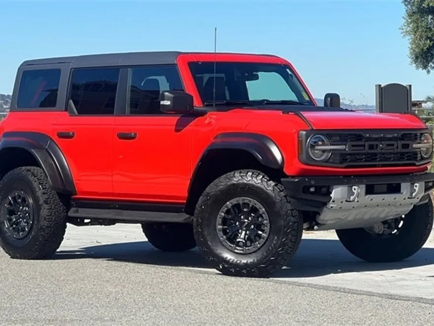 2023 Ford Bronco Raptor photo 1