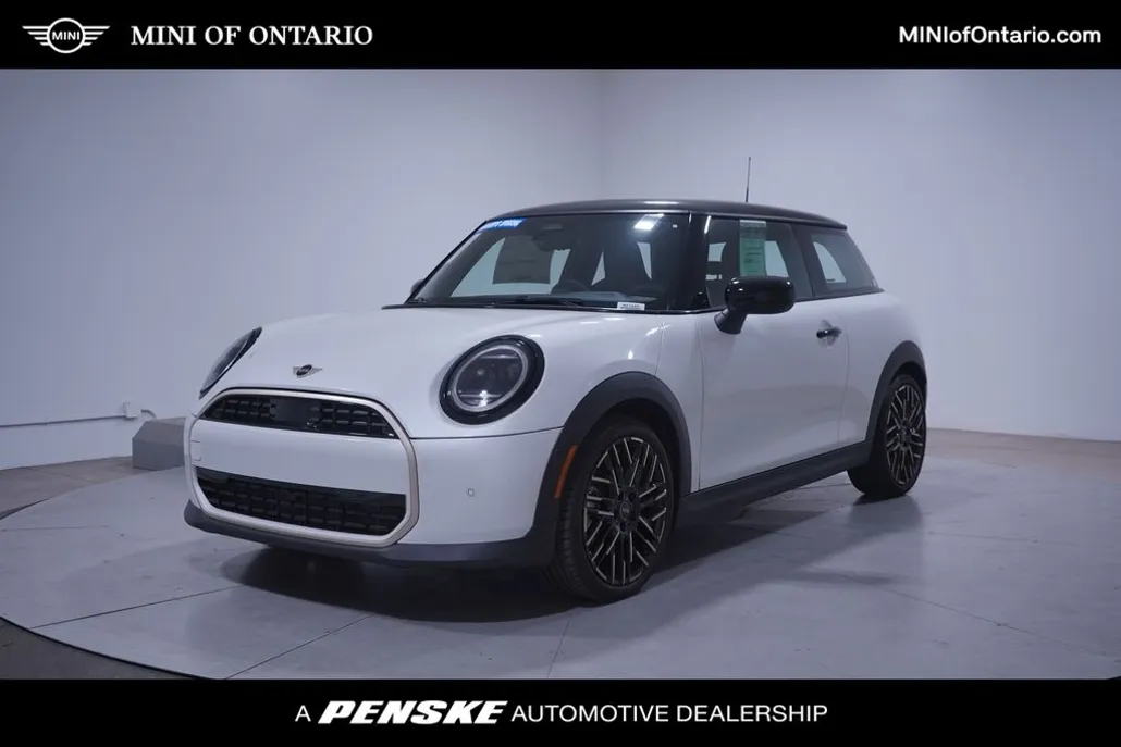2025 Mini Cooper Signature photo 1