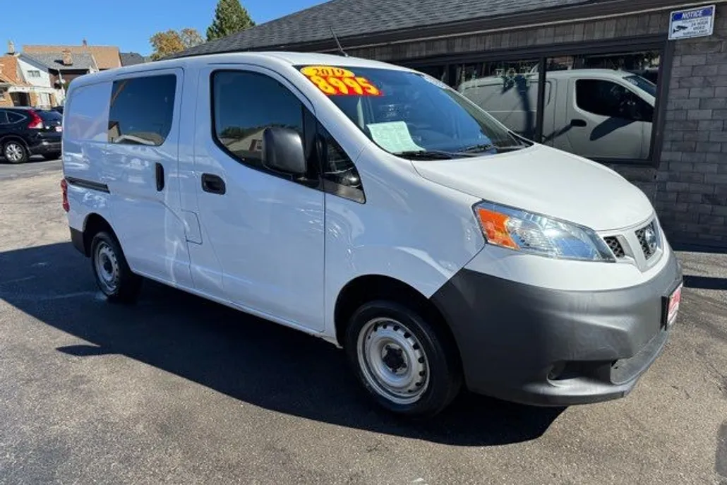 2019 Nissan NV200 S photo 1