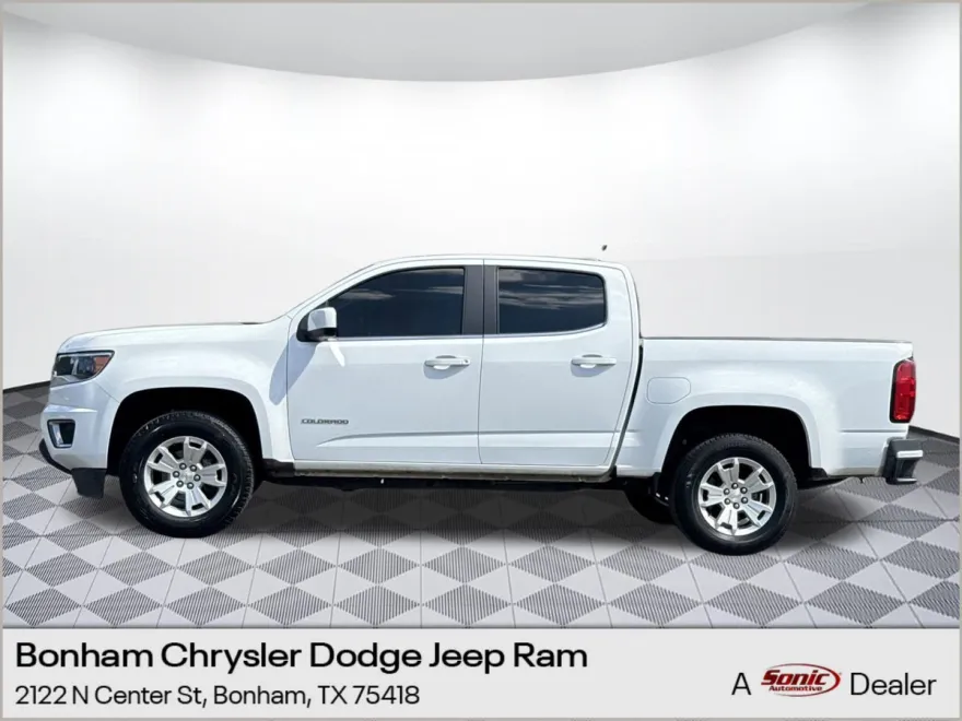 2017 Chevrolet Colorado LT photo 1