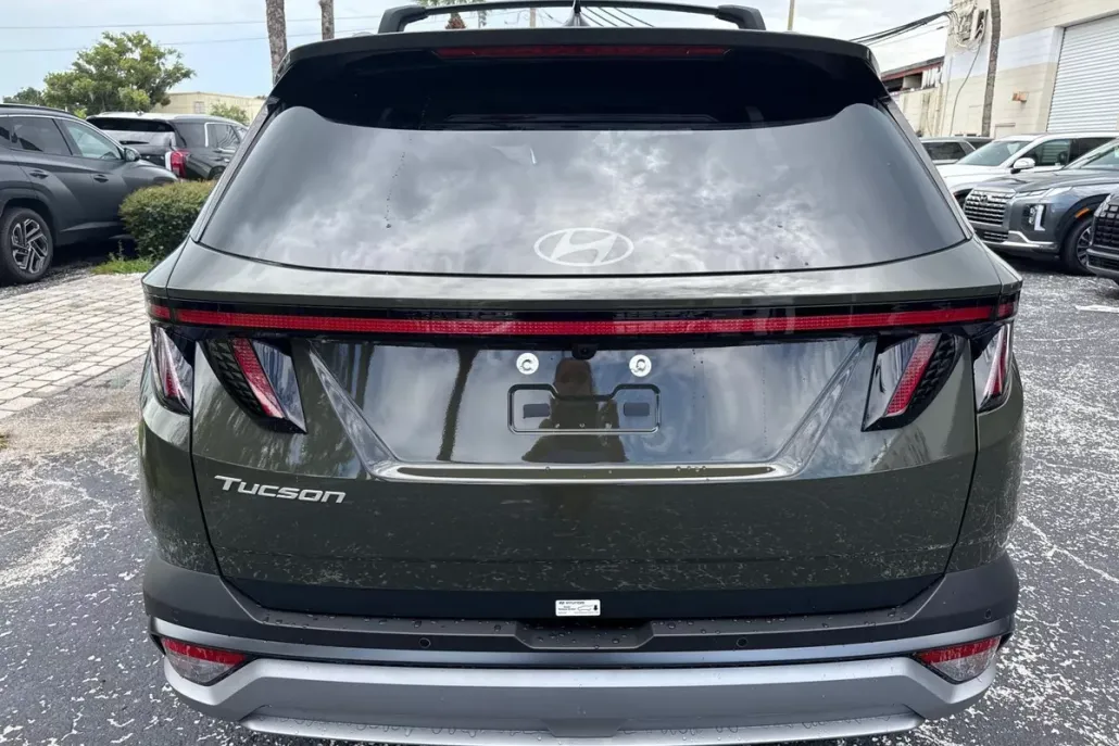 2025 Hyundai Tucson Limited photo 1