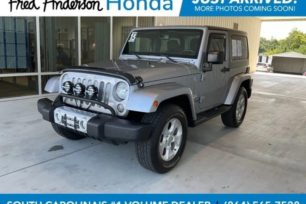 2015 Jeep Wrangler Sahara photo 1