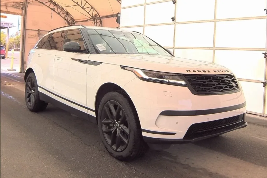 2024 Land Rover Range Rover Velar S photo 1