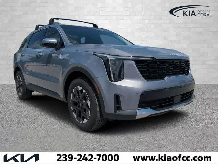 2024 Kia Sorento S photo 1