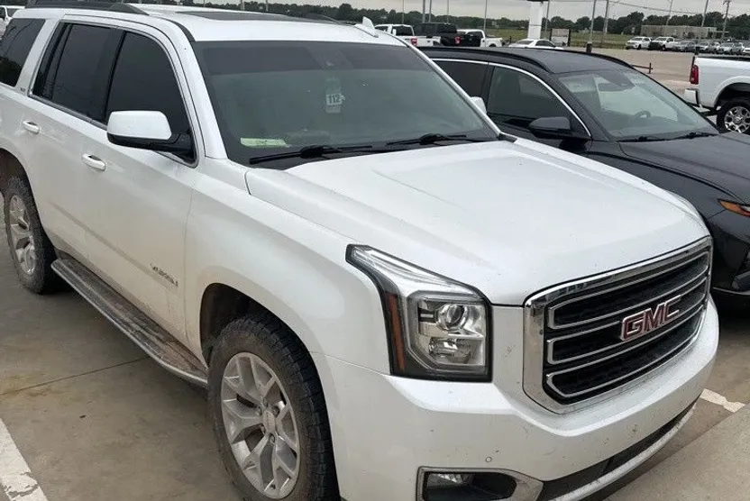 2016 Gmc Yukon SLT photo 1
