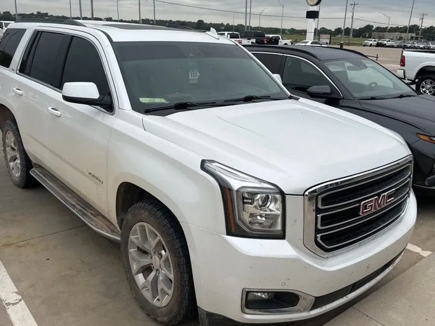 2016 Gmc Yukon SLT photo 1