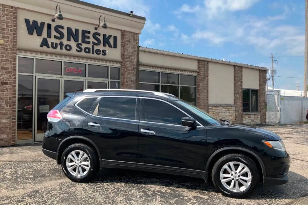 2015 Nissan Rogue S photo 1