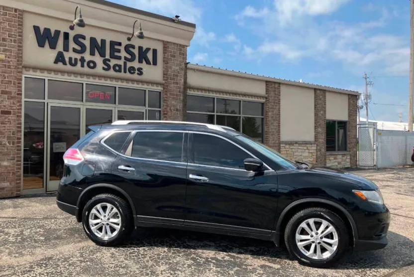2015 Nissan Rogue S photo 1