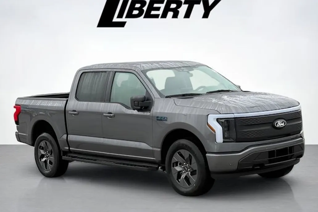 2025 Ford F-150 Lightning photo 1
