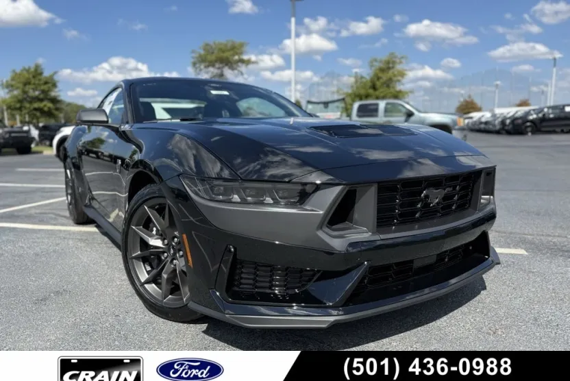 2025 Ford Mustang Dark Horse photo 1