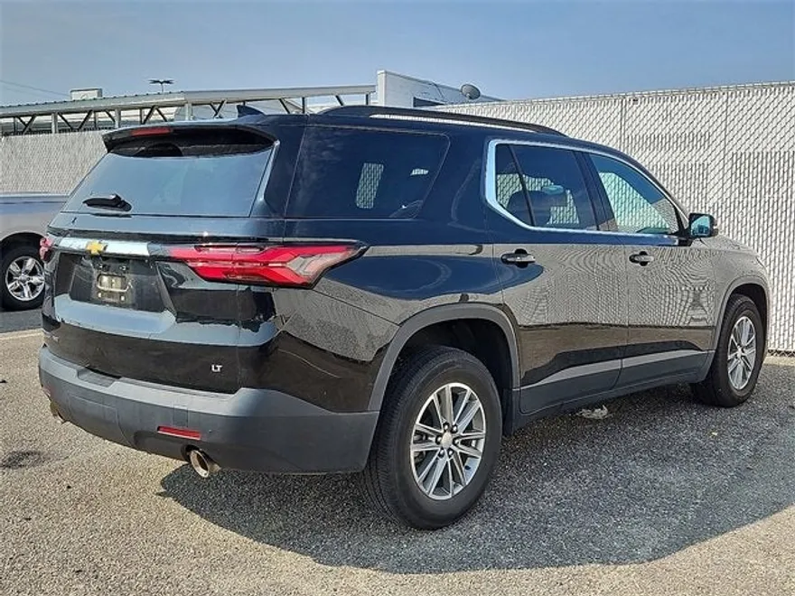2023 Chevrolet Traverse Cloth photo 1