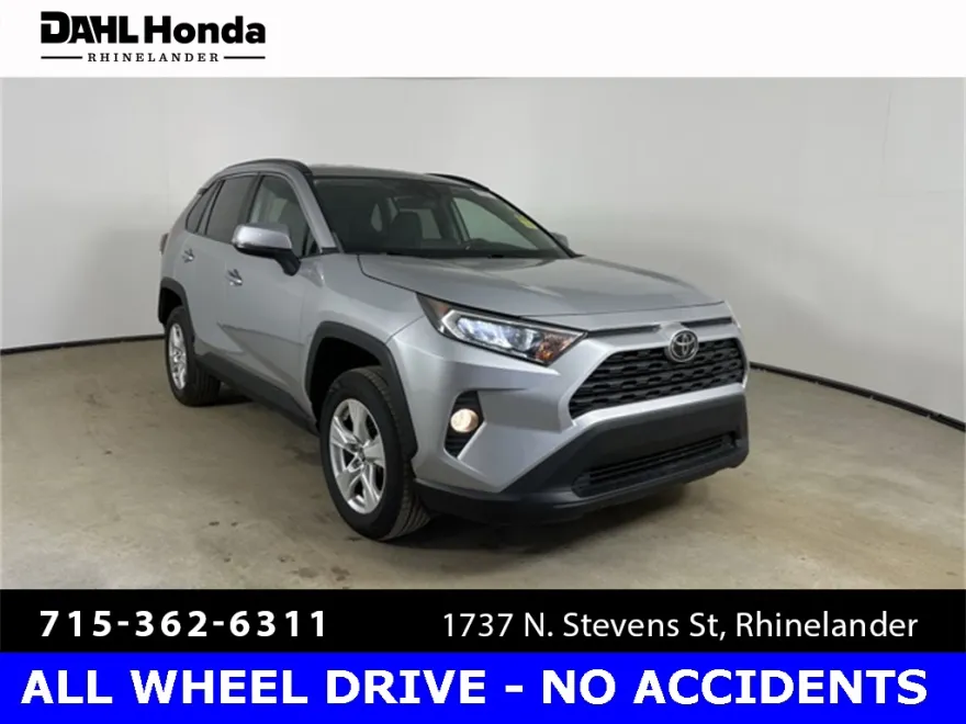 2021 Toyota RAV4 XLE photo 1
