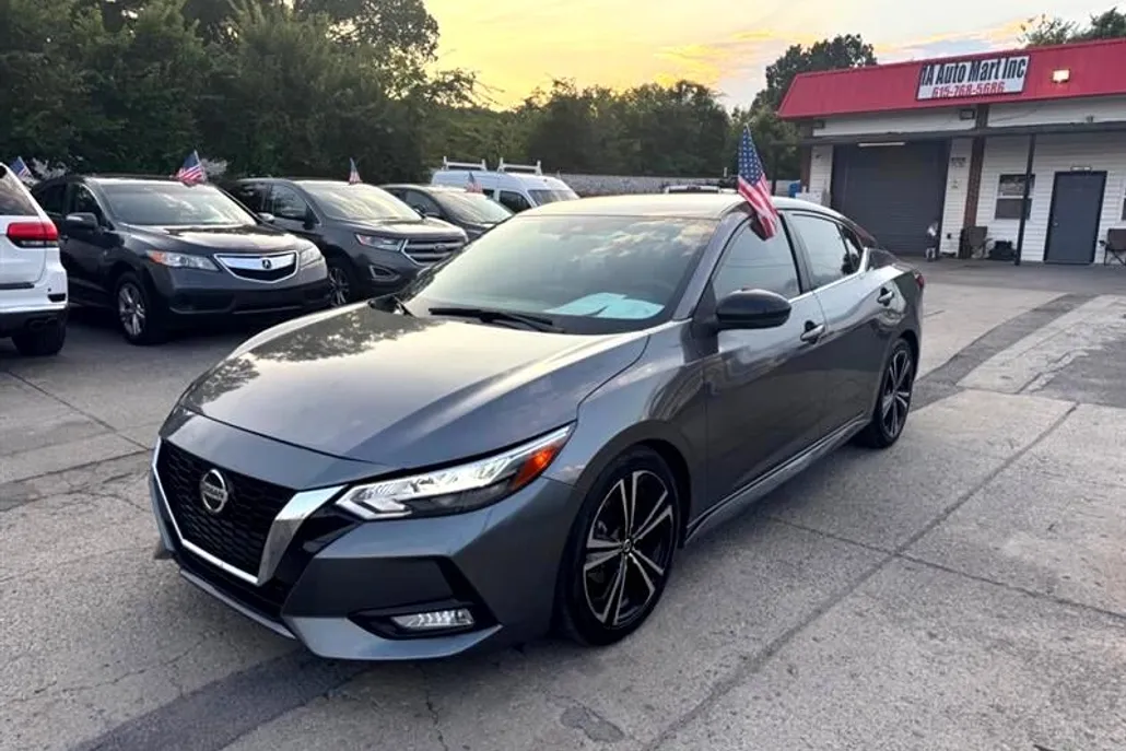 2020 Nissan Sentra SR photo 1