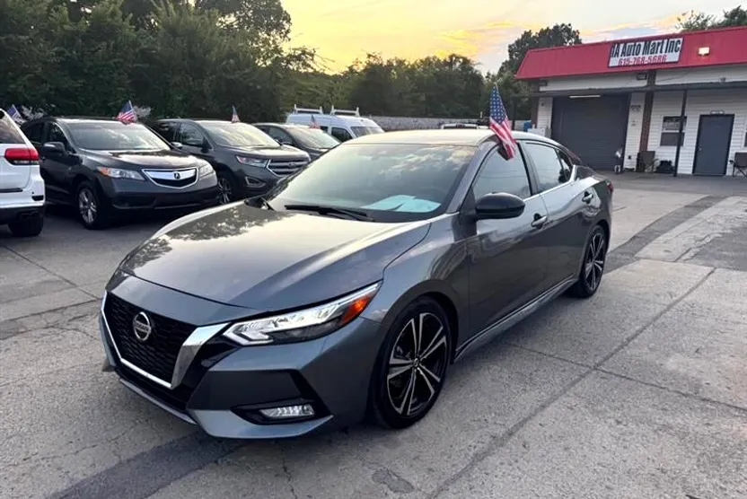 2020 Nissan Sentra SR photo 1