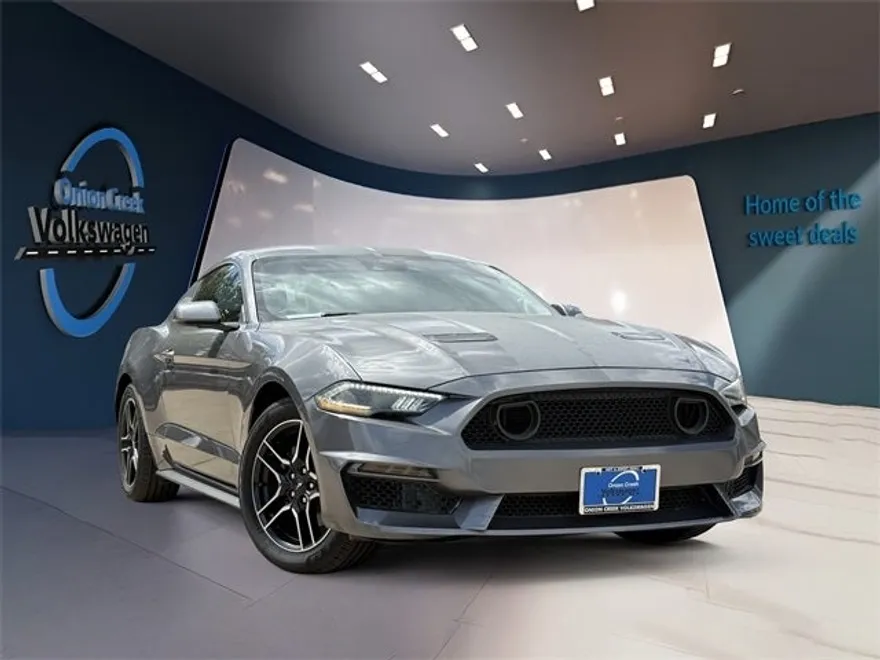 2021 Ford Mustang EcoBoost Premium photo 1