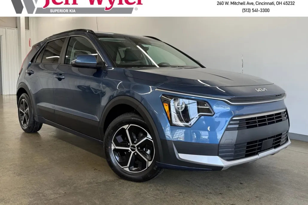 2025 Kia Niro EX photo 1