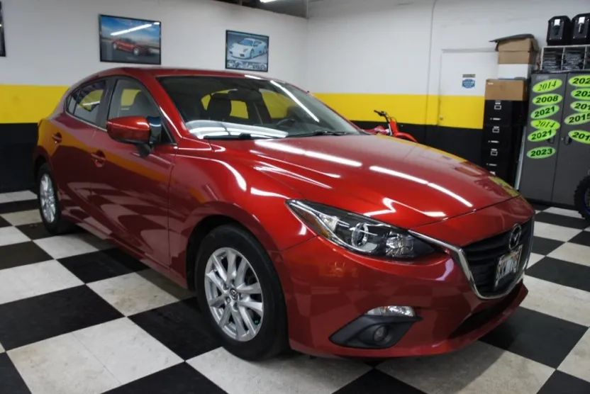 2016 Mazda Mazda3 Grand Touring photo 1