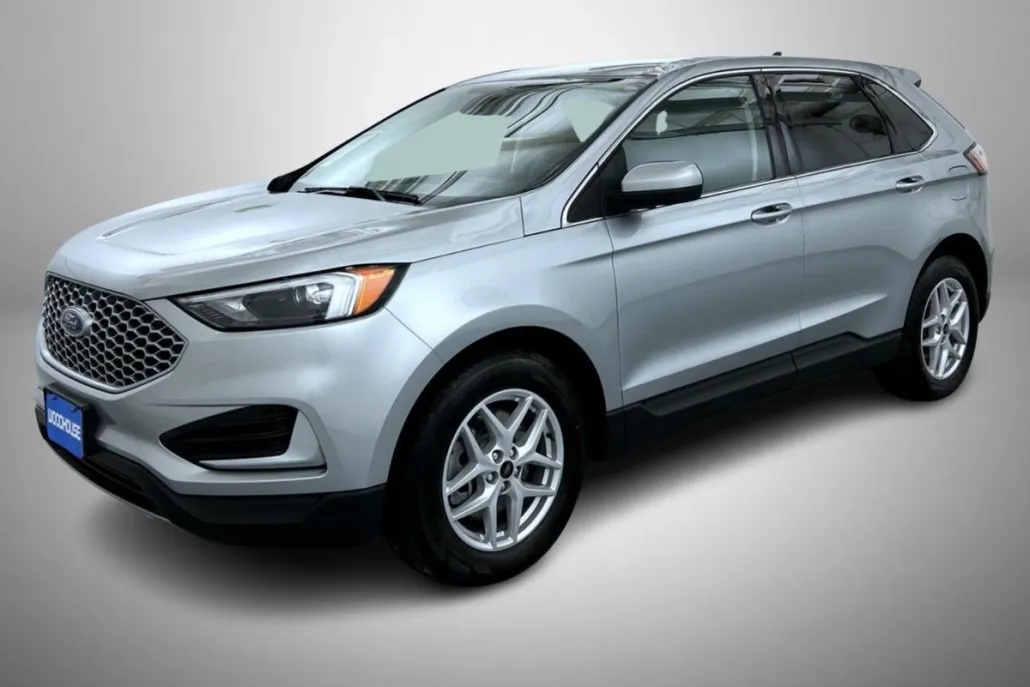 2024 Ford Edge SEL photo 1