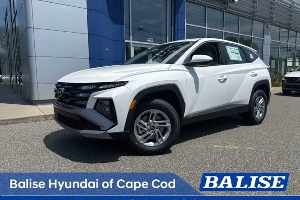 2025 Hyundai Tucson SE photo 1
