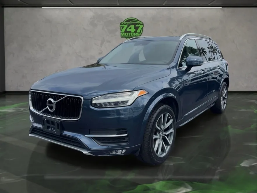 2019 Volvo XC90 T6 Momentum photo 1