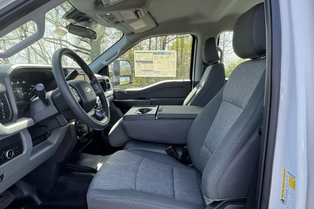 2025 Ford F-250 photo 1