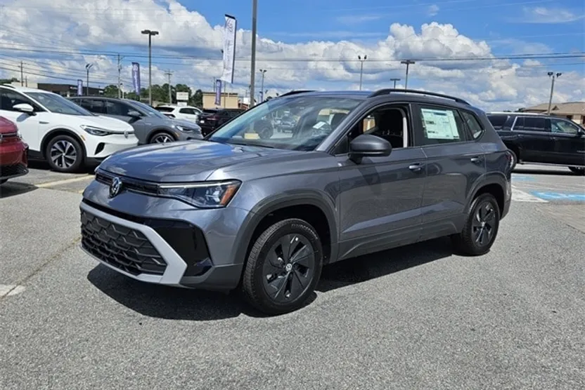 2025 Volkswagen Taos S photo 1