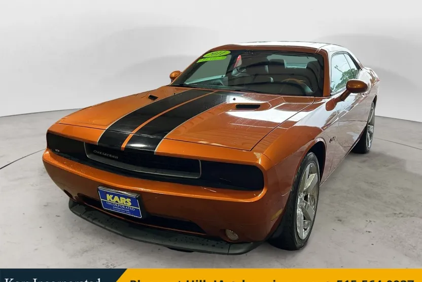 2014 Dodge Challenger SXT photo 1