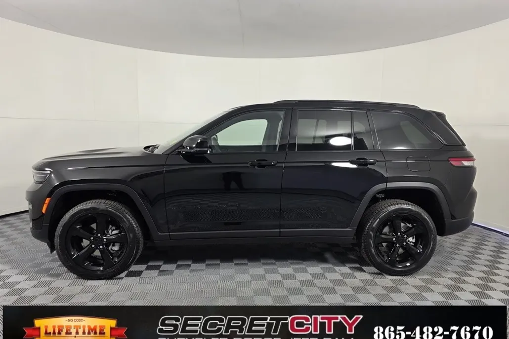 2025 Jeep Grand Cherokee Limited photo 1