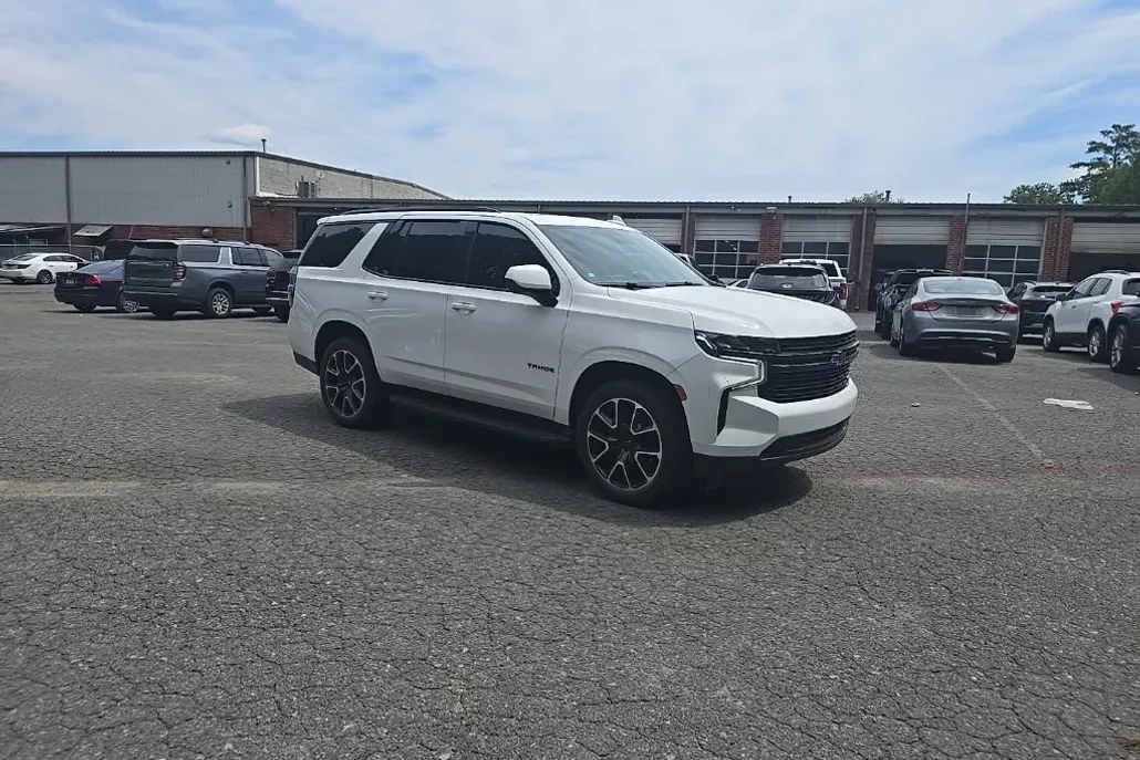 2023 Chevrolet Tahoe RST photo 1