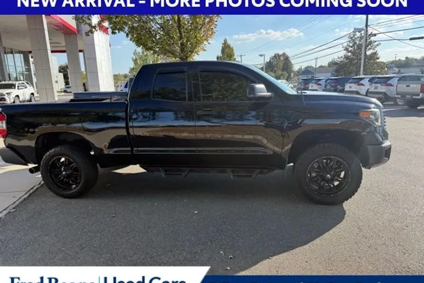 2018 Toyota Tundra SR Double Cab photo 1