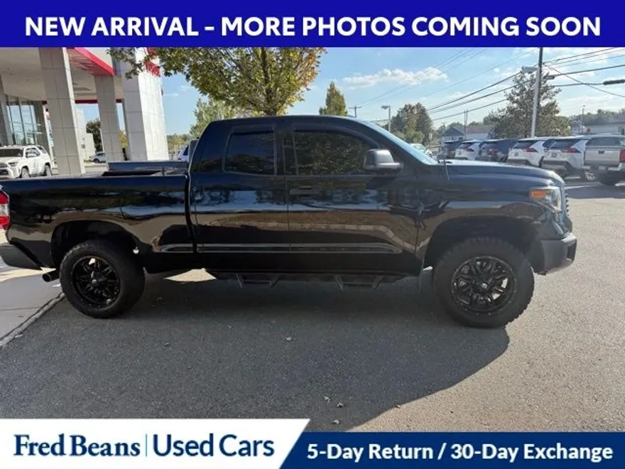 2018 Toyota Tundra SR Double Cab photo 1