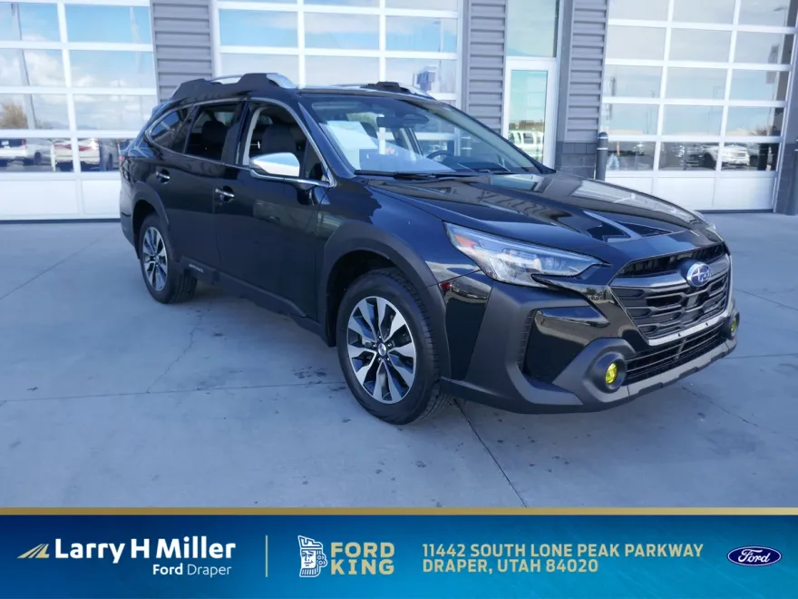 2024 Subaru Outback Touring XT photo 1
