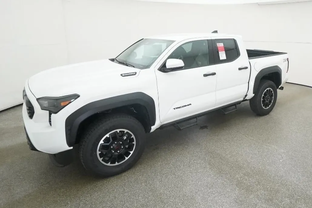 2025 Toyota Tacoma TRD Off-Road photo 1