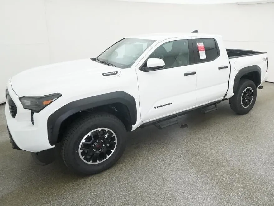 2025 Toyota Tacoma TRD Off-Road photo 1