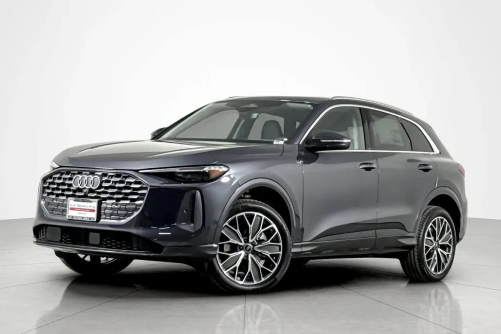 2025 Audi Q5 Prestige TFSI Premium photo 1