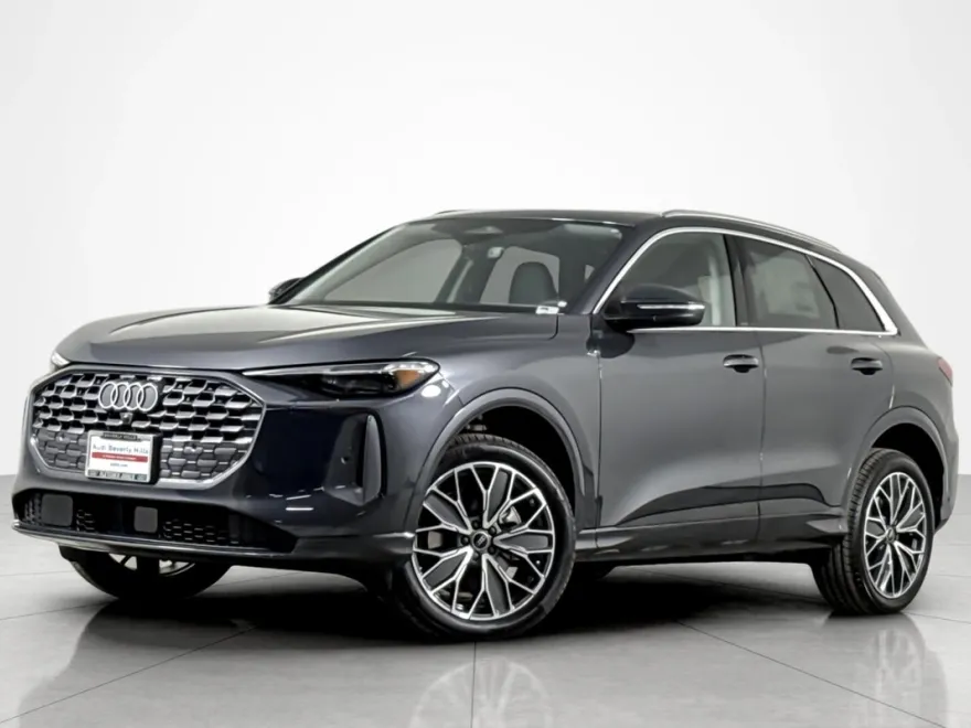 2025 Audi Q5 Prestige TFSI Premium photo 1