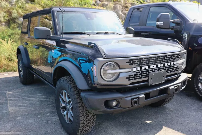 2022 Ford Bronco Badlands photo 1