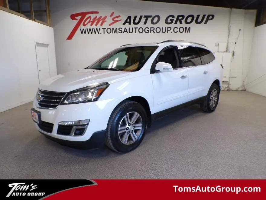 2017 Chevrolet Traverse 1LT photo 1