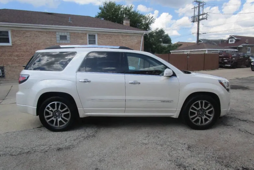 2013 Gmc Acadia Denali photo 1