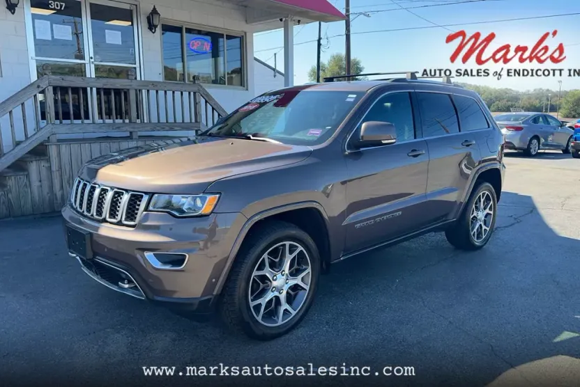 2018 Jeep Grand Cherokee Limited Sterling Edition Sport photo 1