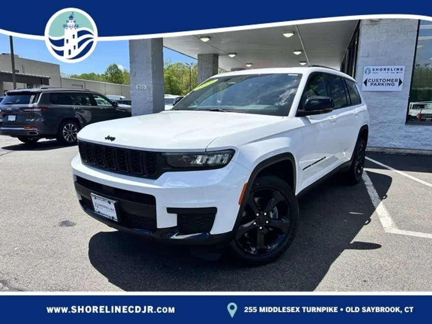 2022 Jeep Grand Cherokee Laredo photo 1