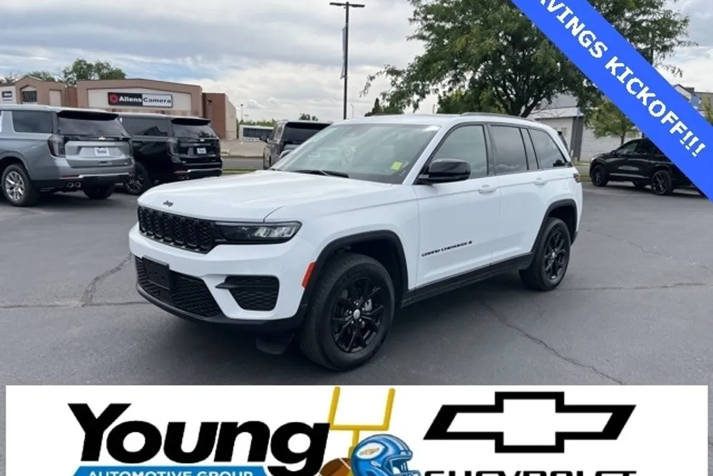 2024 Jeep Grand Cherokee Laredo Altitude X photo 1