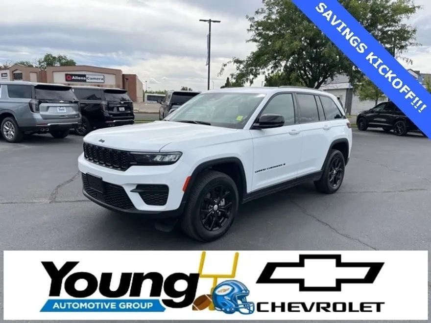 2024 Jeep Grand Cherokee Laredo Altitude X photo 1