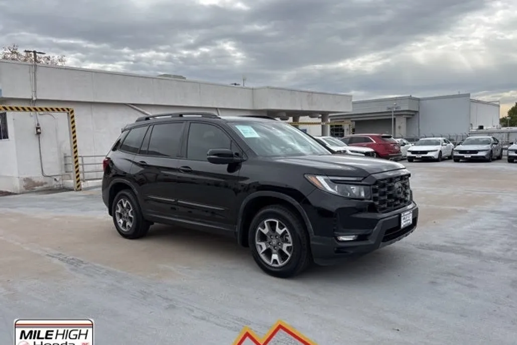 2023 Honda Passport TrailSport photo 1
