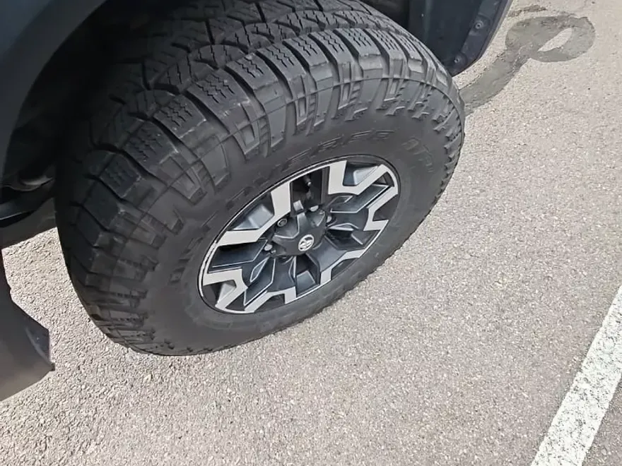 2023 Toyota Tacoma TRD photo 1