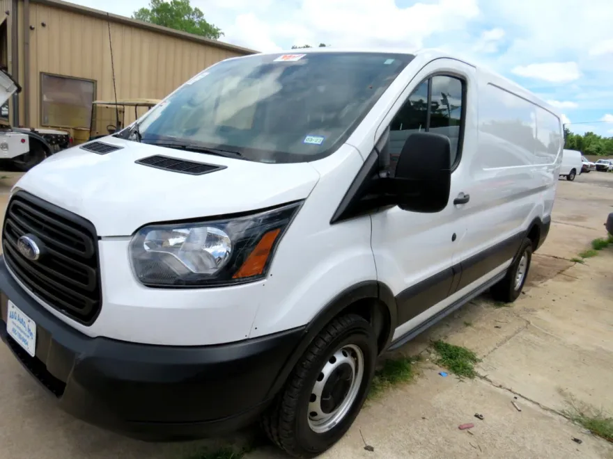2019 Ford Transit Van photo 1