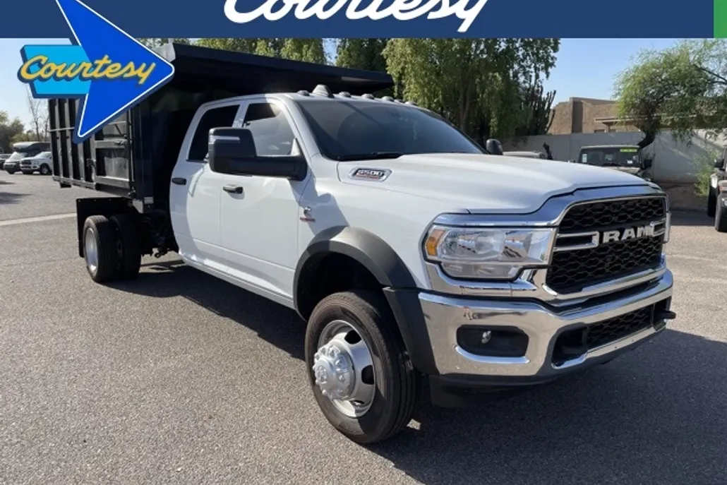 2024 Ram 5500 Tradesman photo 1