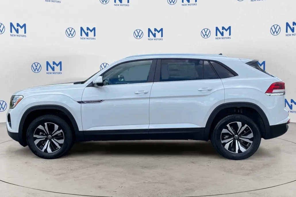 2026 Volkswagen Atlas Cross Sport SE photo 1