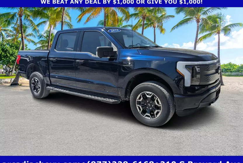 2023 Ford F-150 Lightning XLT photo 1