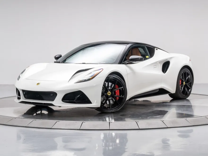 2024 Lotus Emira First Edition photo 1
